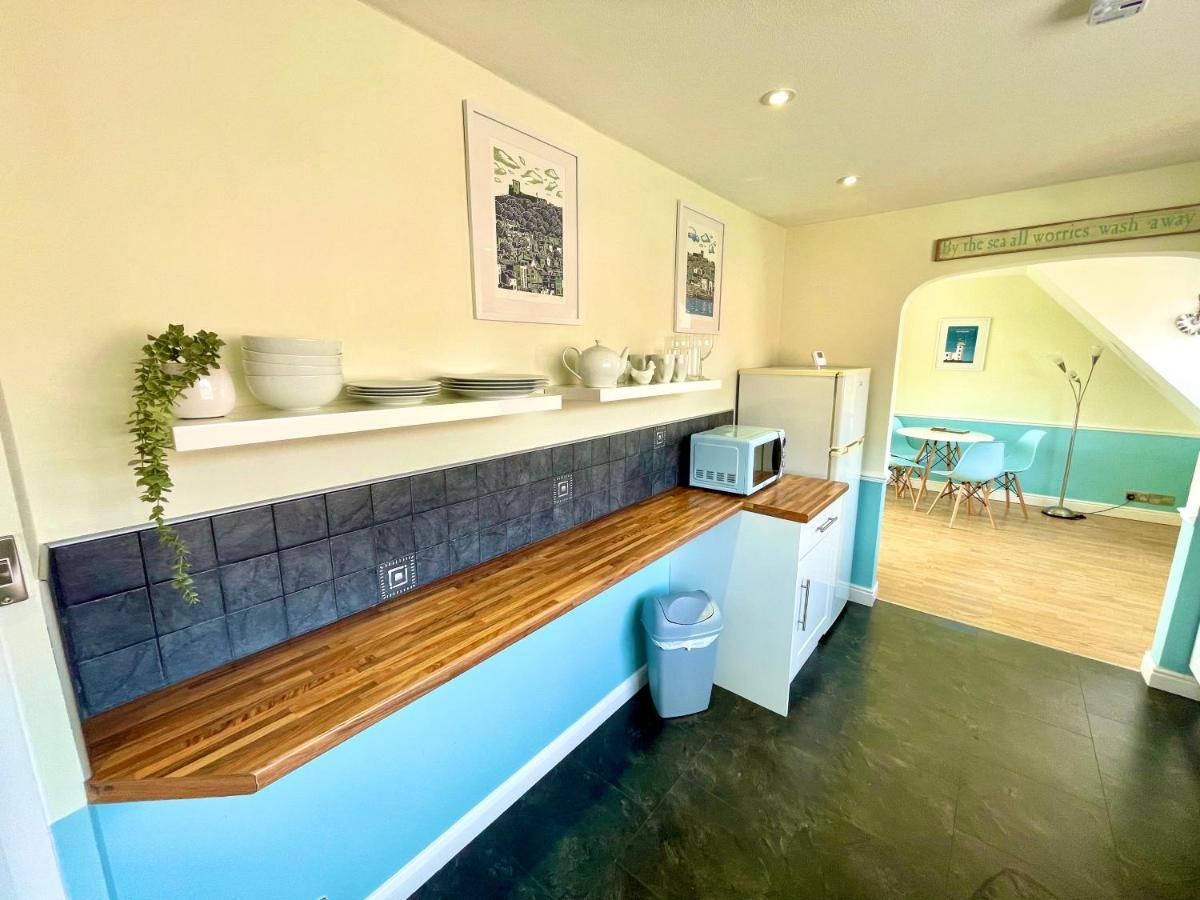 Lighthouse View, One Min From Harbour & Beach Scarborough Exterior foto